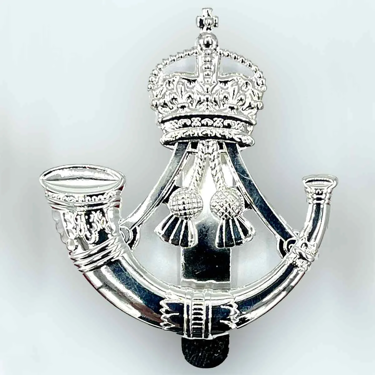 rifles-regiment-cap-badge-with-kings-tudor-crown-john-bull-clothing-748999 Cap badges - Image 1